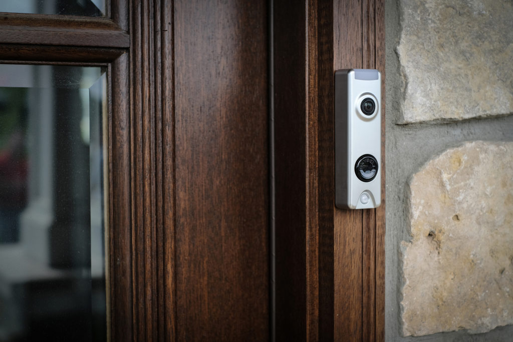 Video_Doorbell_SkyBell_Trim_Application_2_hi